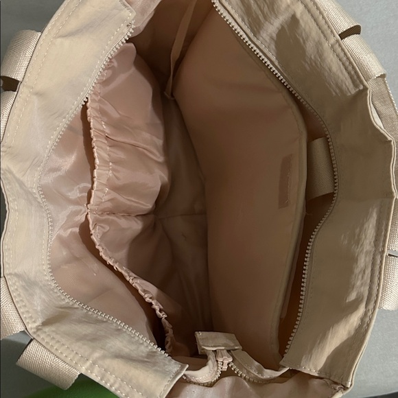 BEIS Workout Bag - Picture 5 of 5